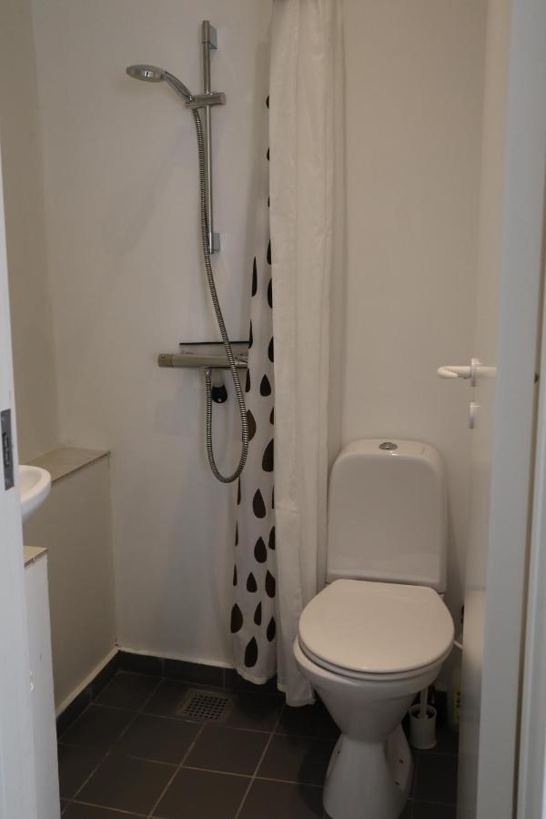 Charming Red Courtyard Apartment Kopenhagen Bagian luar foto