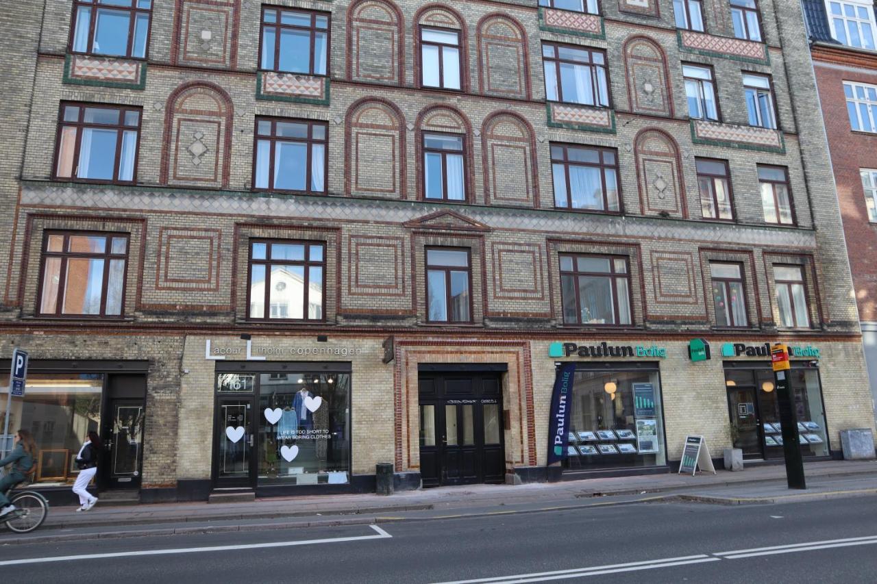 Charming Red Courtyard Apartment Kopenhagen Bagian luar foto
